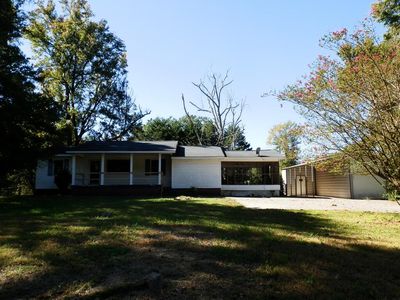 763 Fernwood Cir SE