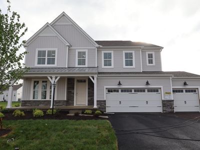 7359 Larkleaf Dr