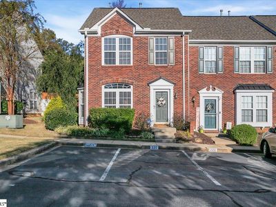 220 Spring Crossing Cir