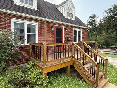 702 McArthur Dr