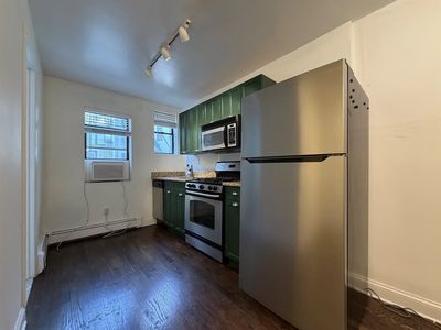 63 Jefferson St APT 1B