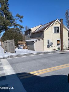 9 Lower Newtown Road