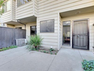 750 Lincoln Rd APT 8