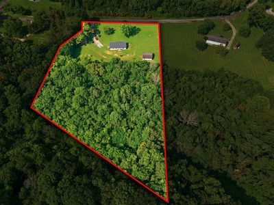 1305 Wolf Hill Rd