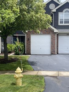Property at 2167 Lake Ridge Dr, Glendale Heights, IL