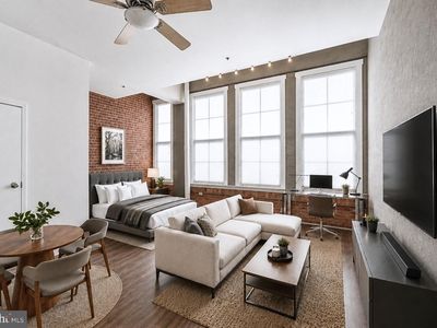 315 New St APT 604