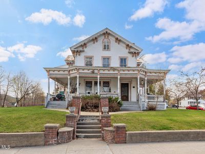 3847 Main Street