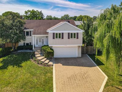 112 Lilac Ln