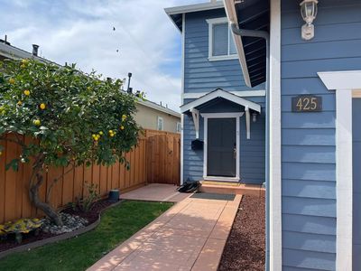 425 Arleta Ave