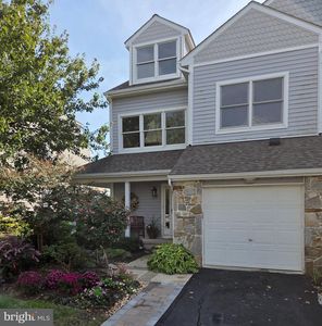 208 Widgeon Way