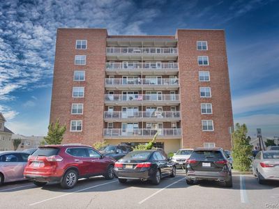 855 E Broadway #3F
