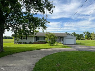 1670 W Old Waynetown Rd