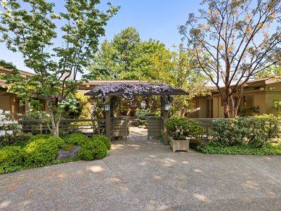 1117 SW Mitchell Ln