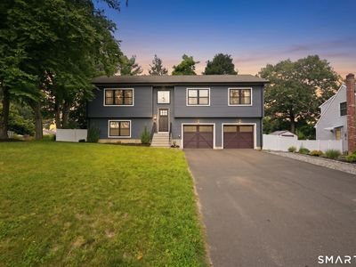 11 Booth Road