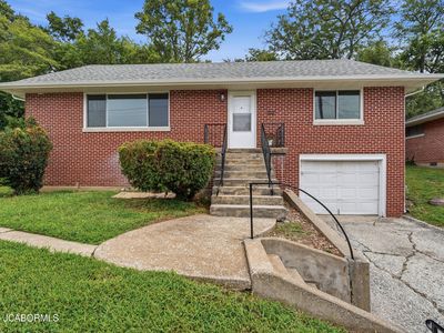 811 E Dunklin St