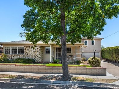 6031 Sinton Pl