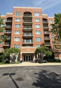 390 S Western Ave APT 402