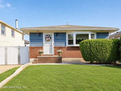 944 Rensselaer Ave