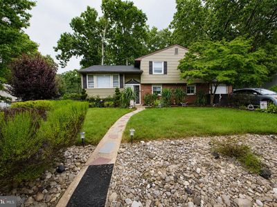 9 Dartmouth Dr