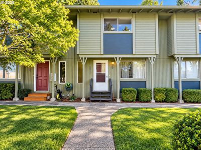 1809 NE 116th St APT D