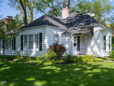528 Elm St