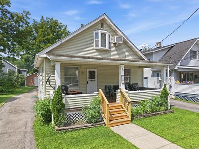 165 Elizabeth St