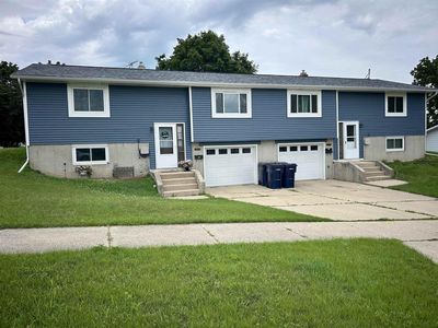 2046 Williamsburg Place