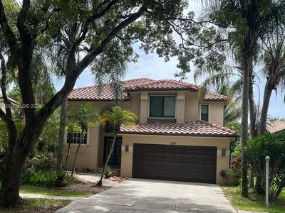2851 La Paz Ave