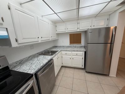 7825 Fairview Dr APT 202