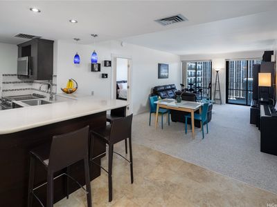 700 Richards St APT 1505