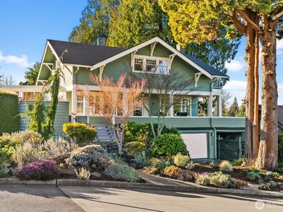 3002 N Warner Street