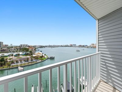 610 Island Way APT 607