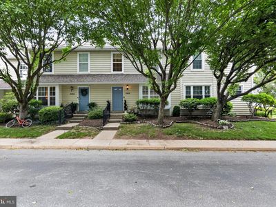 2402 Mallard Ln