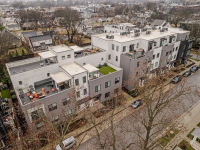 415 Merritt Ave