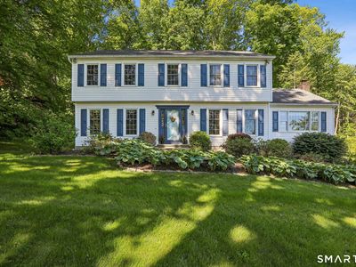 28 Colonial Ridge Drive