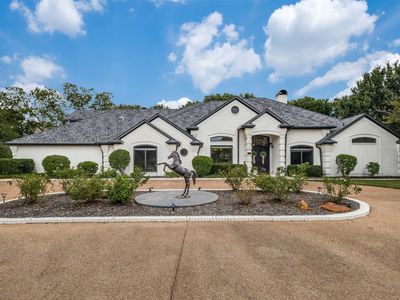 5001 Forest Hill Cir