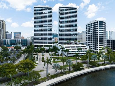 525 S Flagler Drive #20b/C