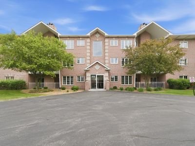 11535 Settlers Pond Way #8-1B
