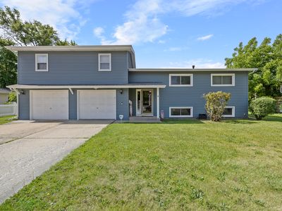 4 Saugatuck Rd