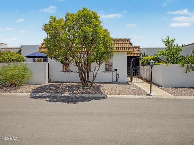 600 E River Rd APT W