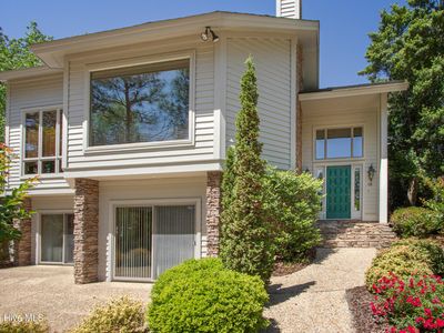 15 Shenecossett Lane