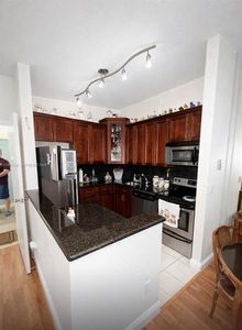 7707 Ashmont Cir #214