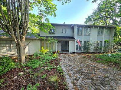 3 Ridgeway Cir
