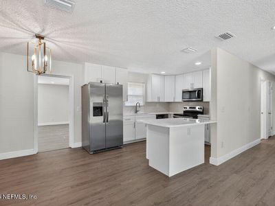 6647 MANHATTAN Drive