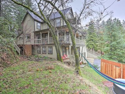 50 Tall Pines Ct