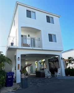 94825 Overseas Hwy #100