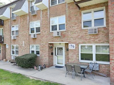 176 Kearsing Parkway