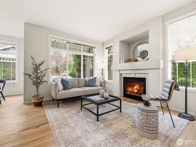 4322 NE 5th Court #106
