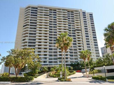 2500 Parkview Dr APT 1004