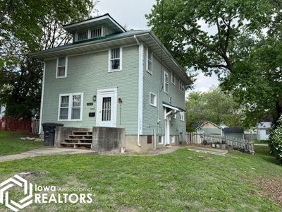 302 N Van Buren St